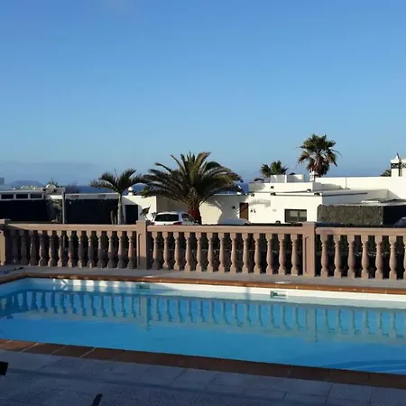 Villas Daniamand 34a Parque de Campismo Playa Blanca (Lanzarote)